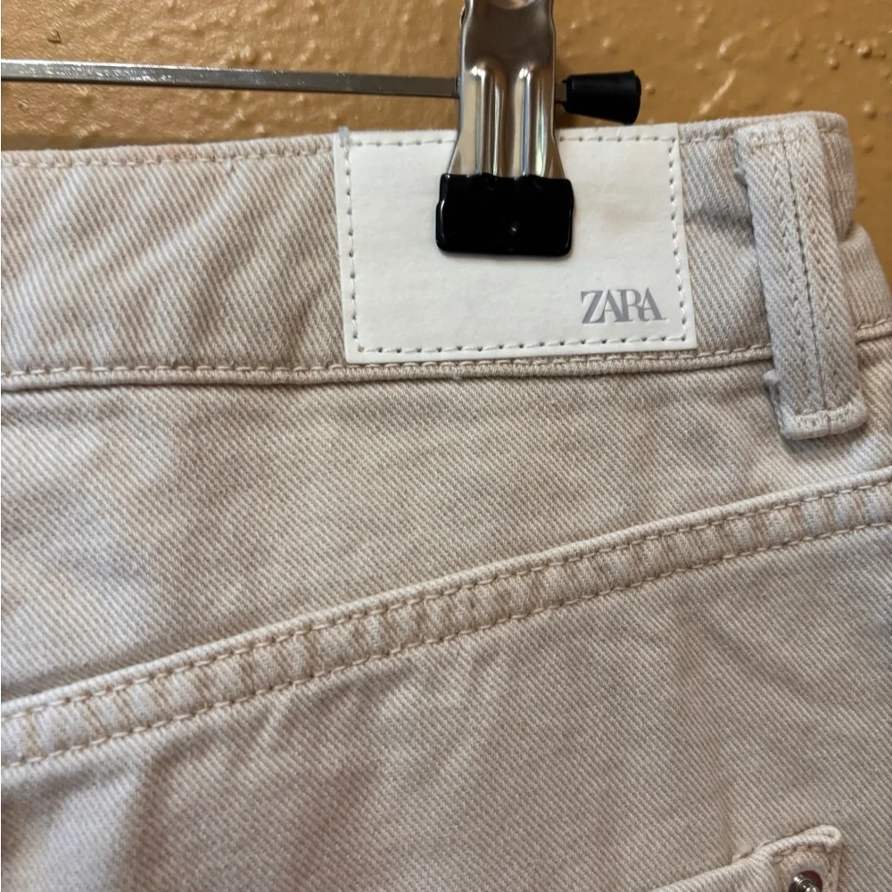 Zara High Waisted Mom Jeans Beige Tan Tapered Leg Denim Pants USA 10
